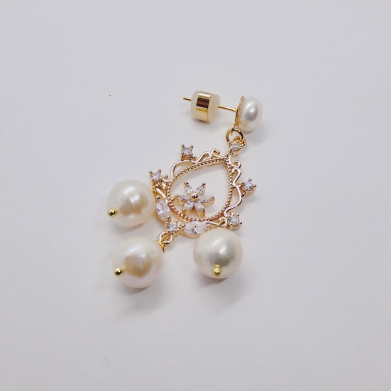 Thumbnail of Alice Chandelier Pearl Earrings image