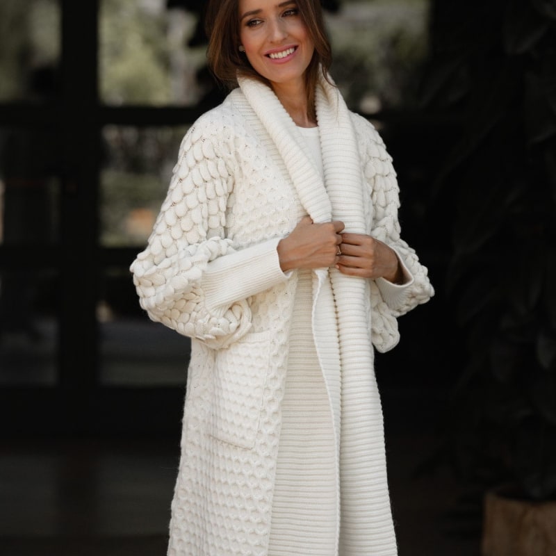 Alpaca And Merino Wool Oversized Chunky Knit Long Cardigan Valeria In White, The Extreme Collection