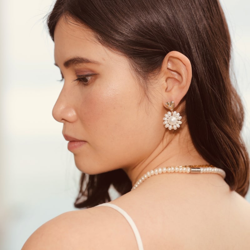 Thumbnail of Amore Crystal Heart Flower Pearl Earrings image