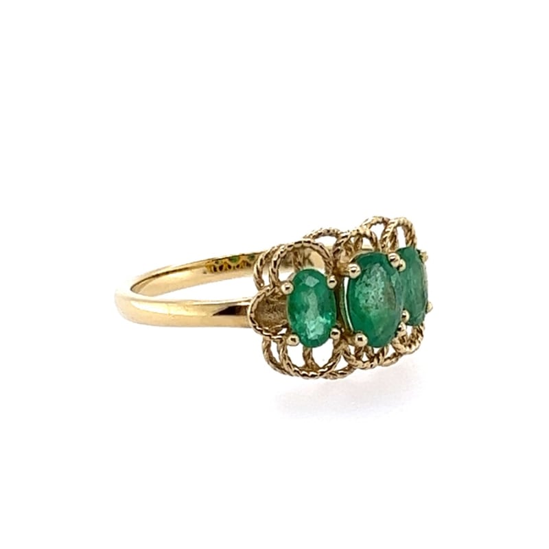Best store emerald rings