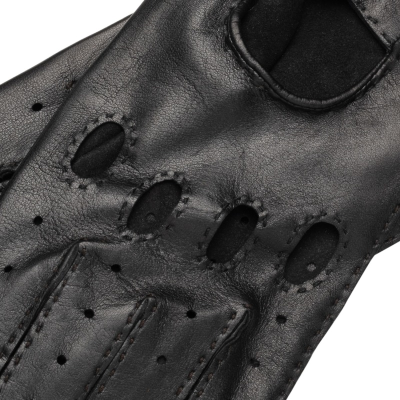 Thumbnail of Rome - Men's Handsewn Lambskin Gloves In Black image