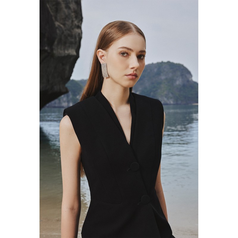 Armless blazer top