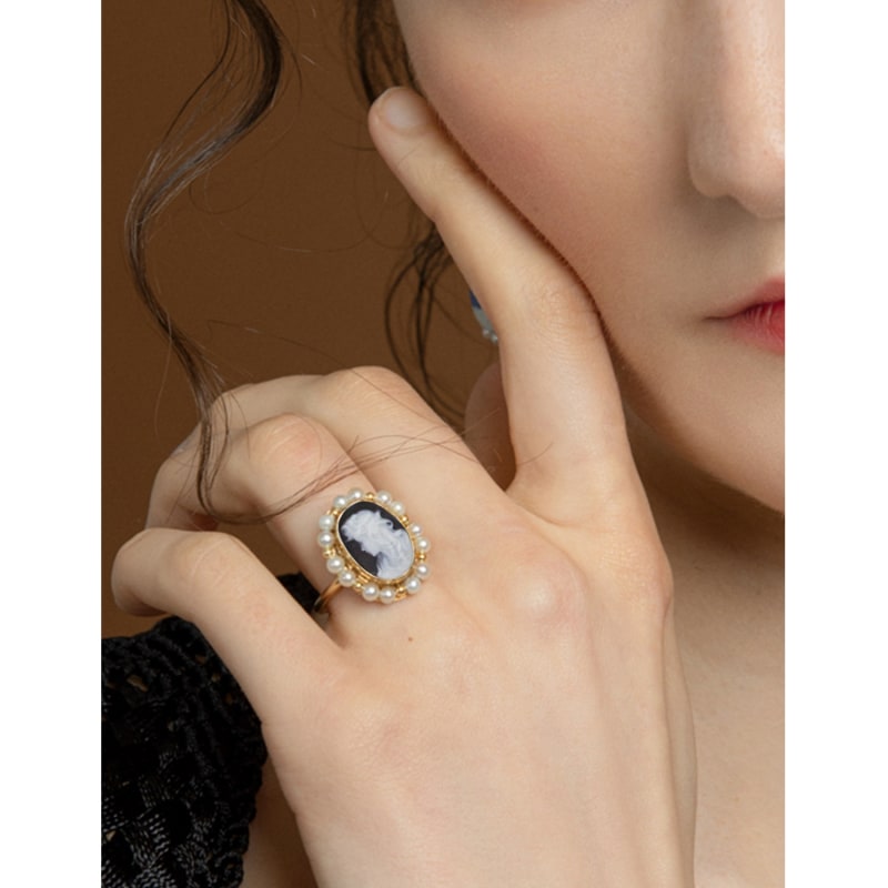 Thumbnail of Little Lovelies Gold-Plated Black Cameo Pearly Ring image