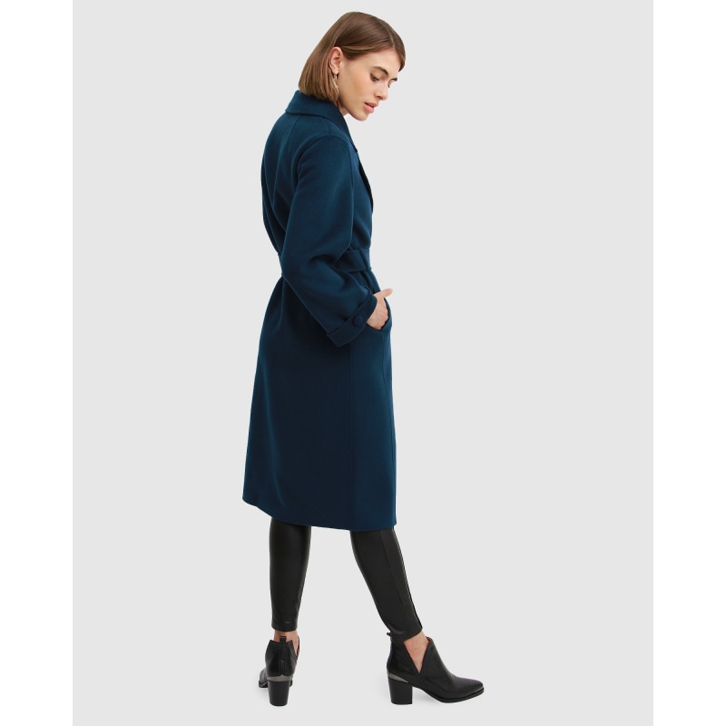 Stay Wild Badger Belle | | & Wolf - Oversized Teal Bloom Dark & Coat Wool