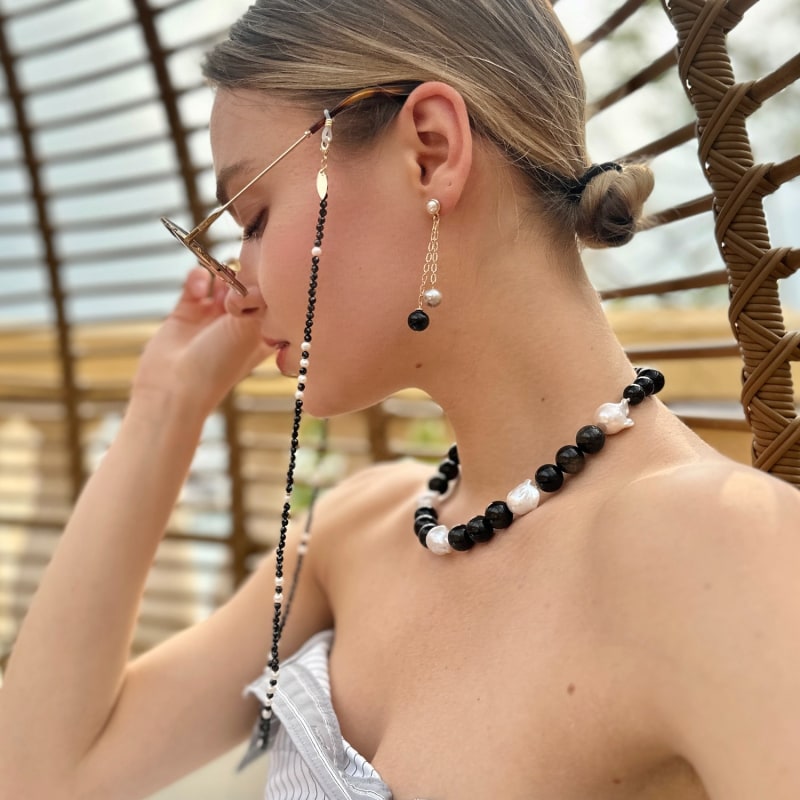 Pearl glasses chain deals