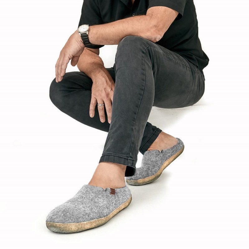 Thumbnail of Men's Classic Slipper - Grey With Natural Crepe Rubber Sole image