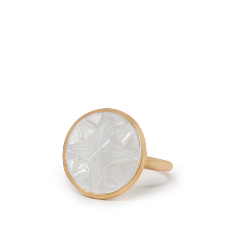 Thumbnail of Rose Des Vents Mother Of Pearl Rose-Plated Ring image