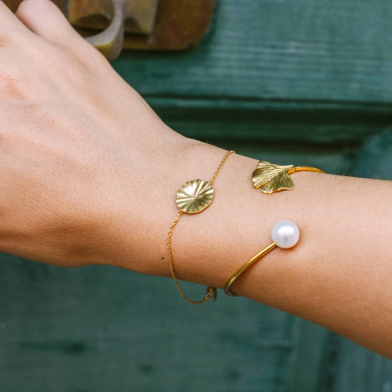 LILY LEAF GOLD BRACELET - GOLD JEWELRY