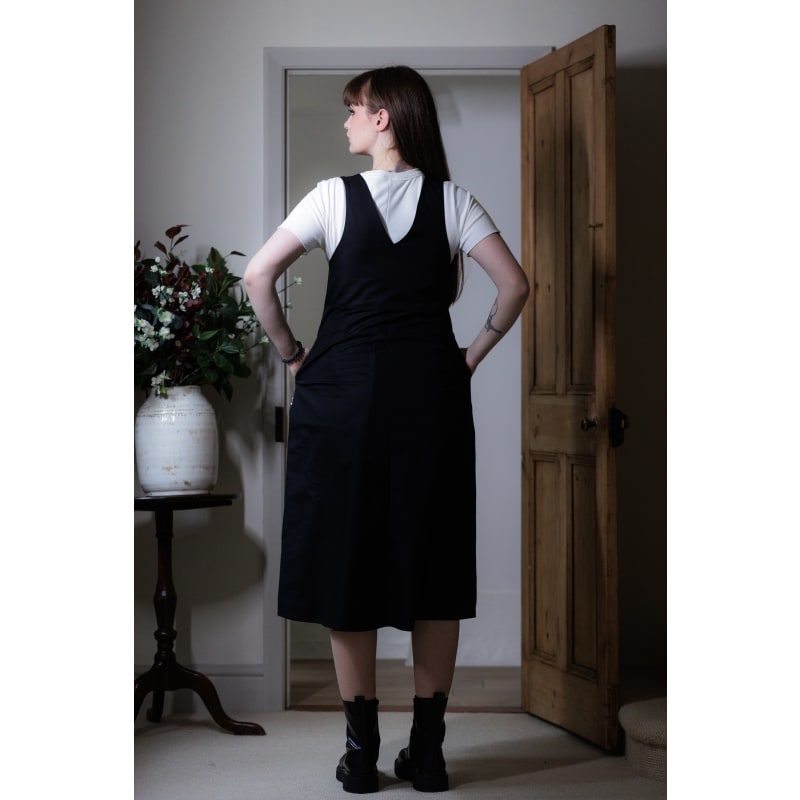 Black pinafore dress hot sale midi