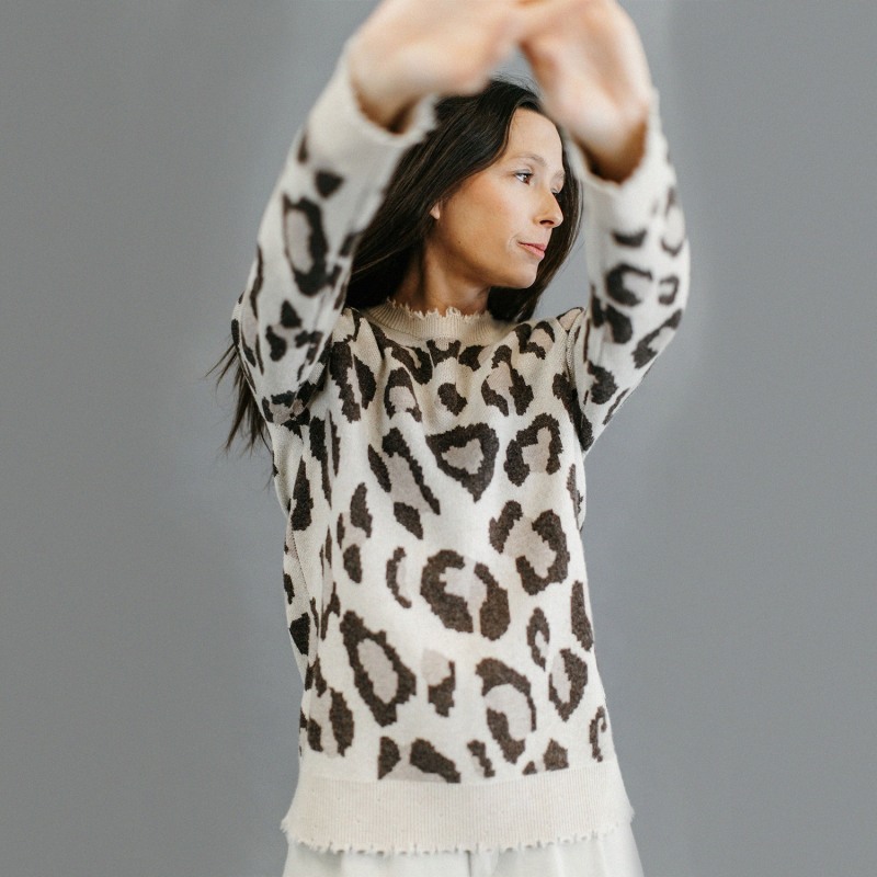 Cashmere Wool Leopard Print Crewneck Sweater - Mocha Cashmere Wool Leopard Print Crewneck Sweater - Mocha