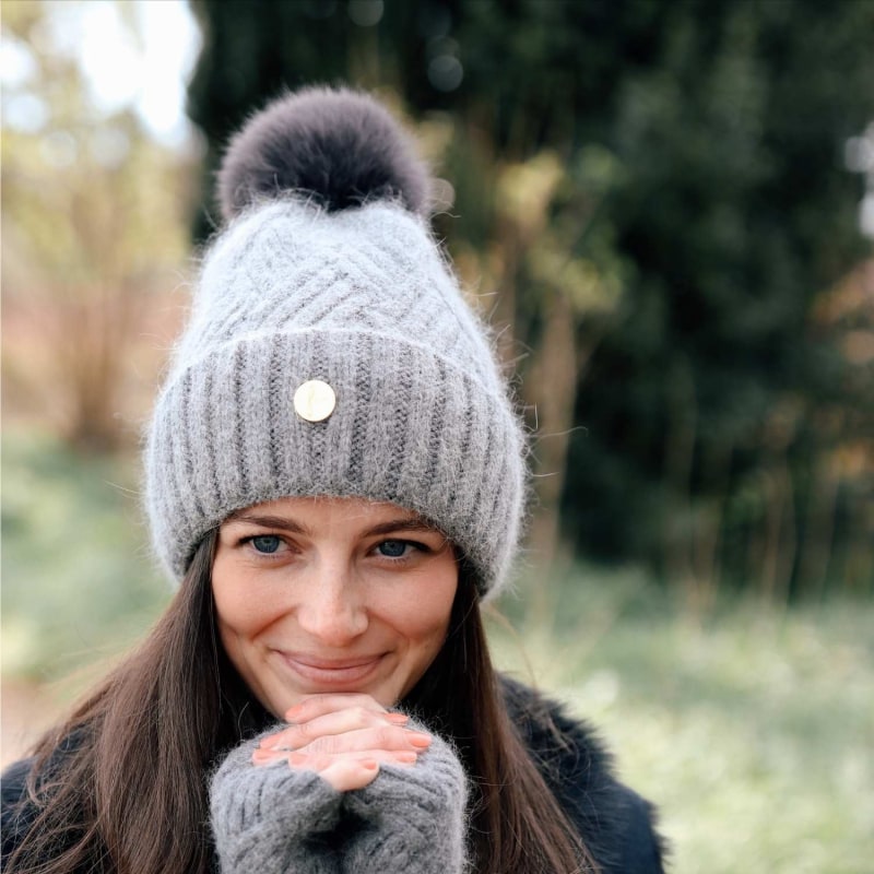 Cashmere Pom Beanie