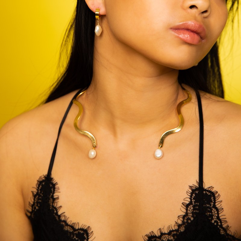 Open choker necklace clearance