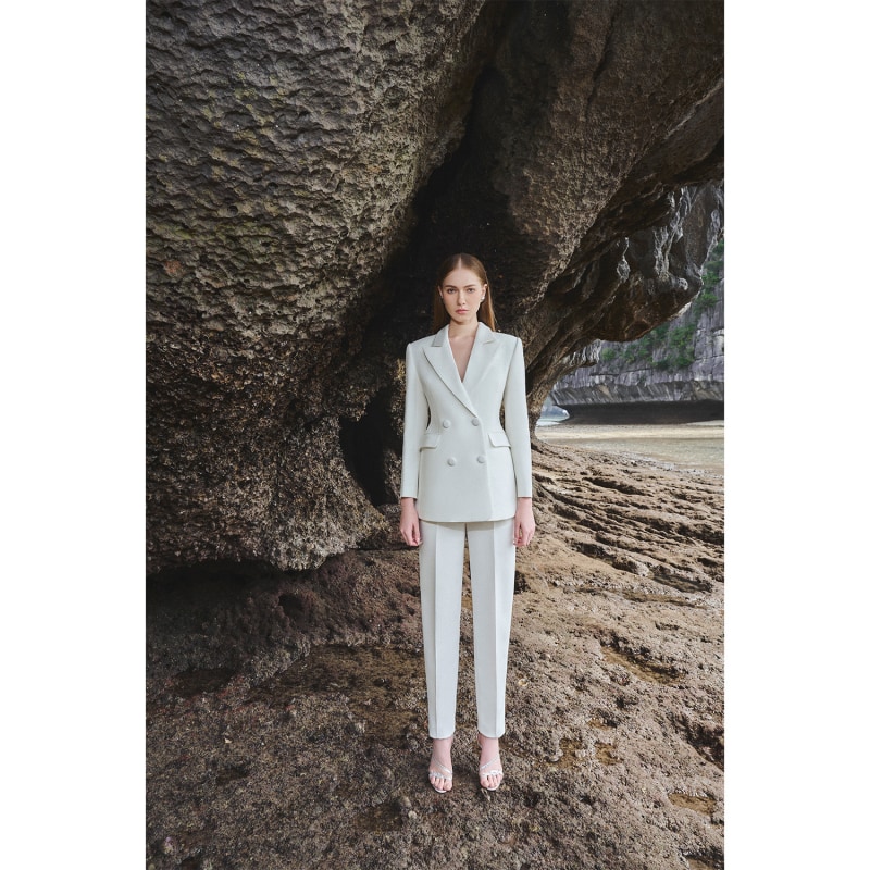 Four button suit online