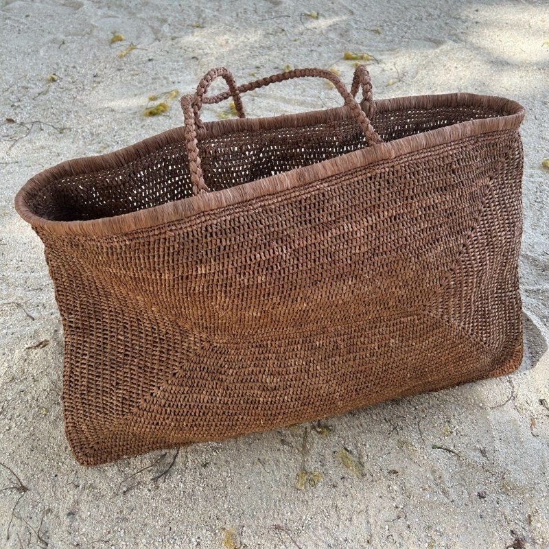 Clipa Tote- Neutrals | Zanatany Concepts | Wolf & Badger