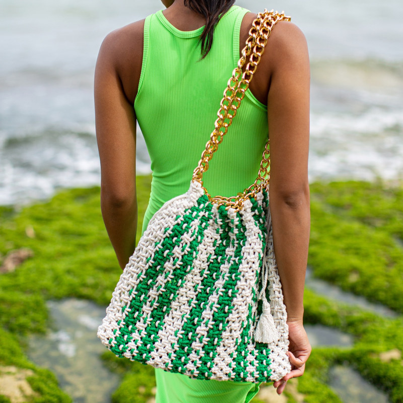 Off white beach bag 2025