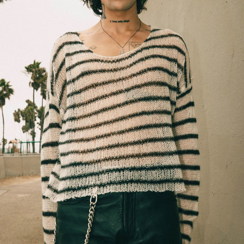 Thumbnail of Cropped Navarro Jumper | Bone & Black image