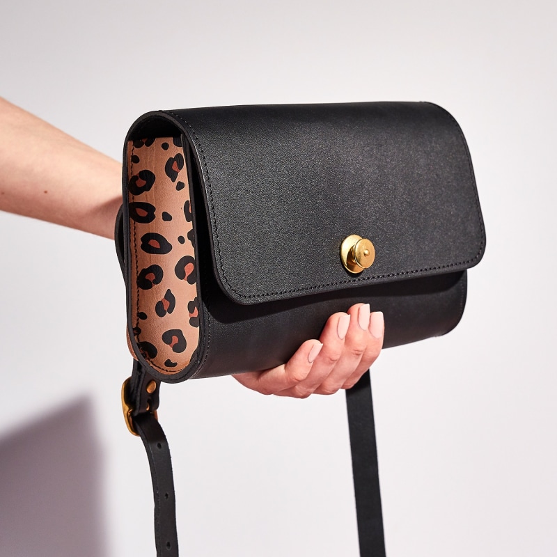 Cross Body Black Leopard Print Bag SBRI Wolf Badger