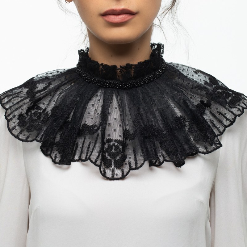 Thumbnail of Dalila Collar image