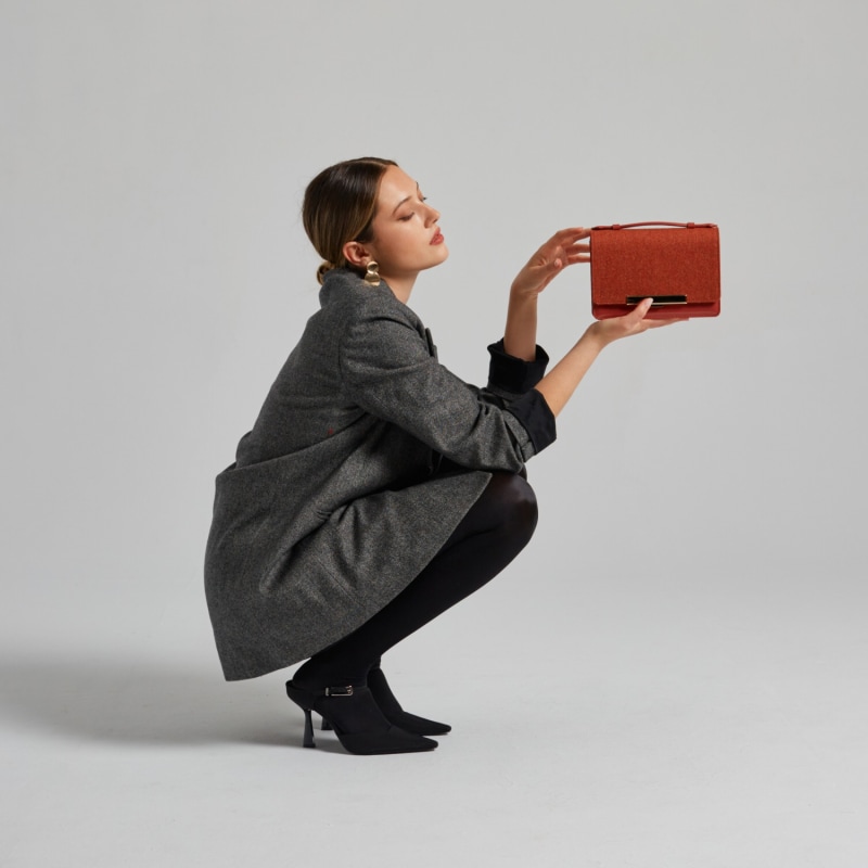 Dr Clutch Compact Purse Peach Color DANNI RO Wolf Badger