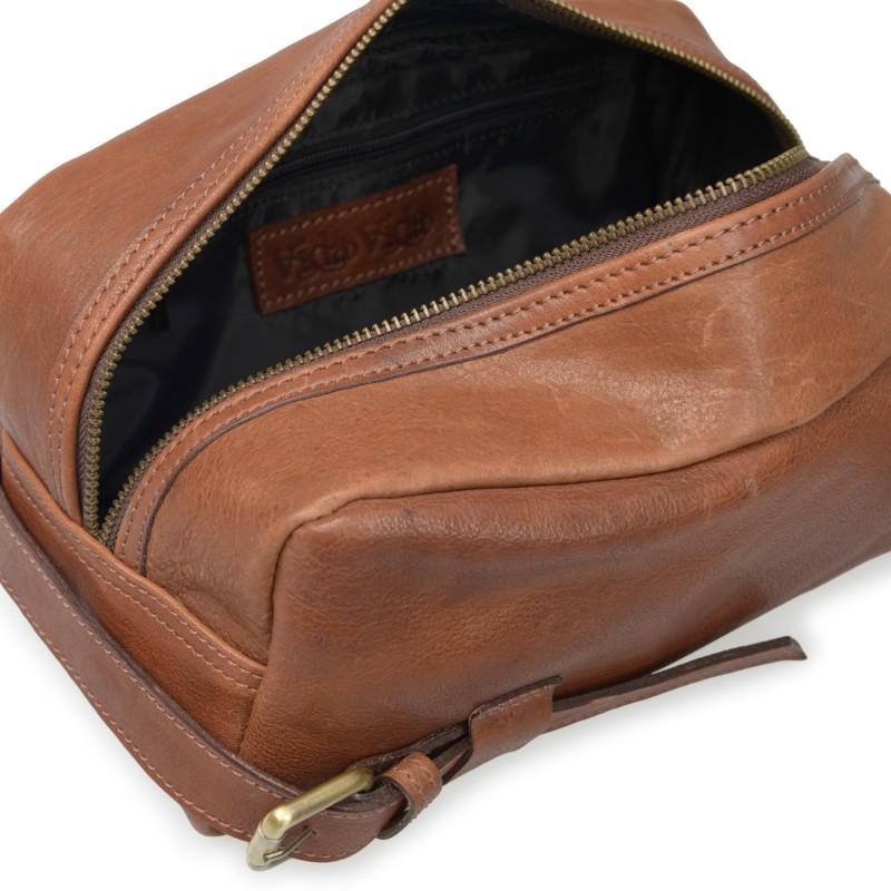 Thumbnail of Wandering Soul Brown Leather Wash Bag Buckle image