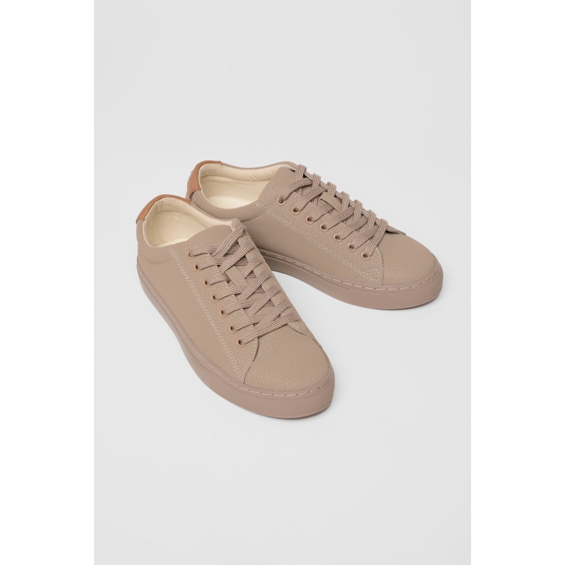 Thumbnail of R-Kind Trainer - Neutrals image