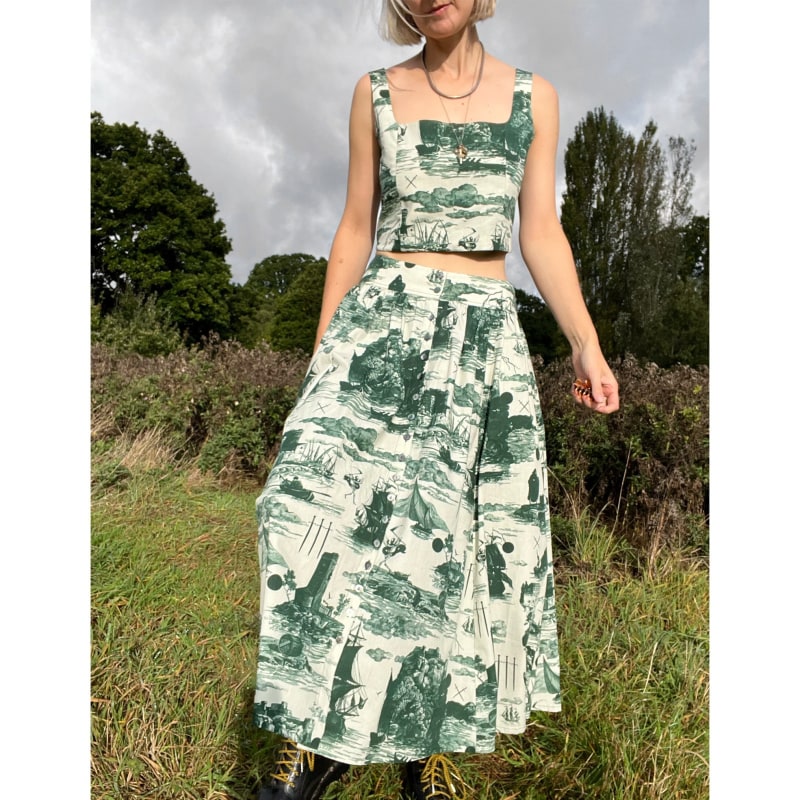 Eddie Cotton Skirt Doomed Voyage Print In Seaweed & Putty