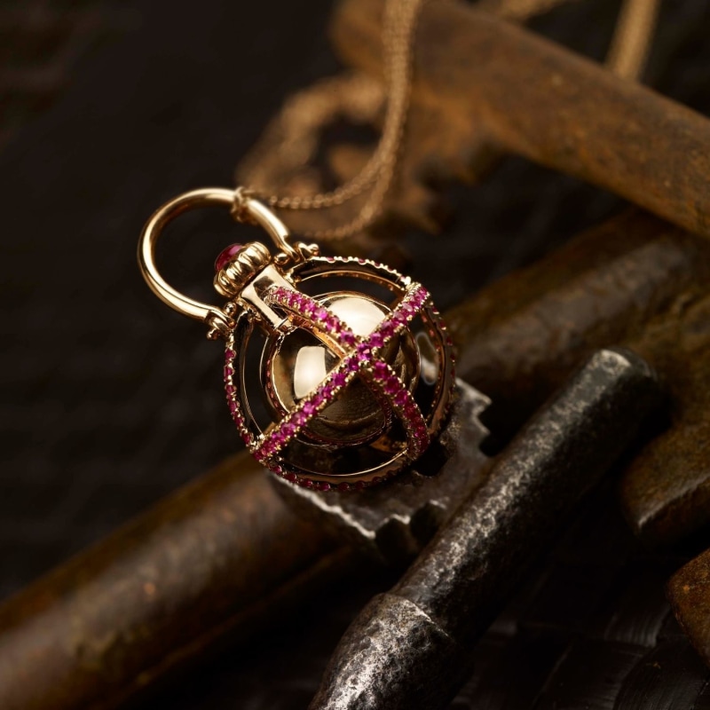 Perfume cheap holder necklace
