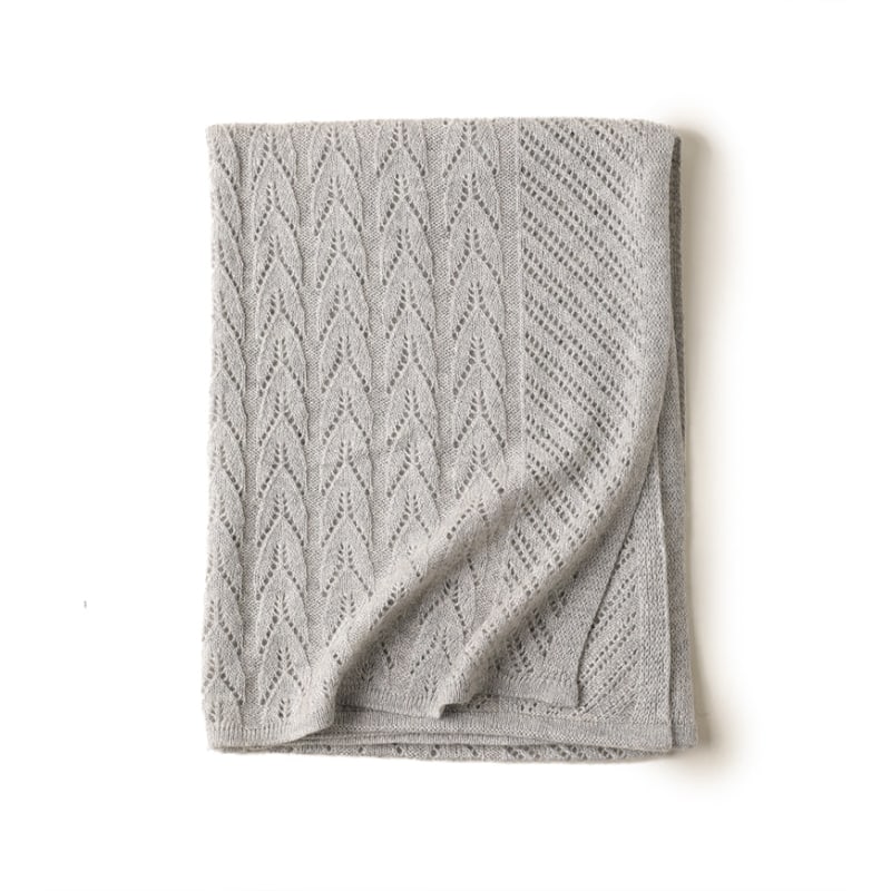 Bellemere New York Bellemere Classic Sharp Print Cashmere Scarf in