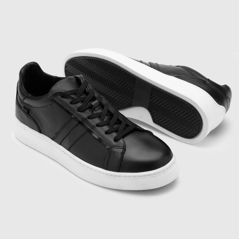 Thumbnail of Ezri Black Leather Men's Sneaker image