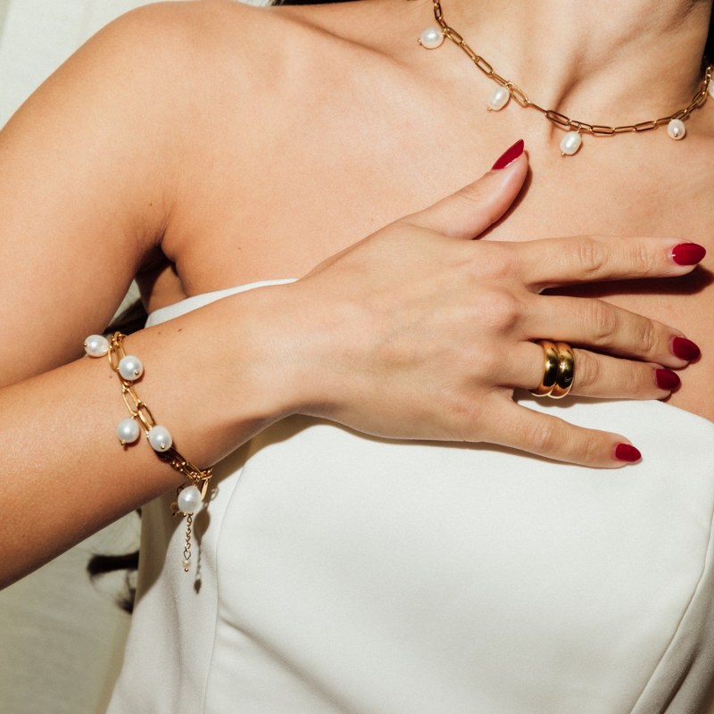Pearl drop bracelet top