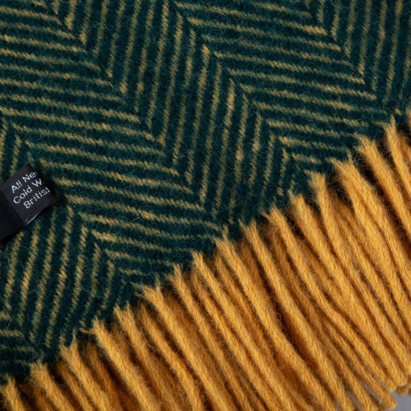 Thumbnail of Evening Tales Pure New Wool Blanket - Racing Green & Toffee image