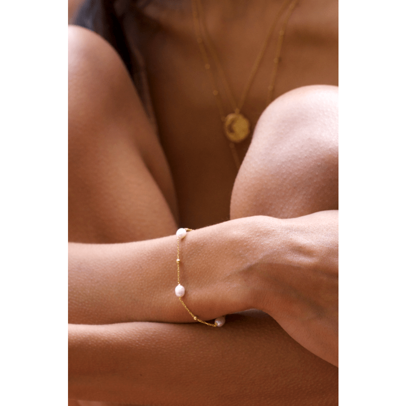 Thumbnail of Aphrodite Freshwater Pearl Bracelet Gold image