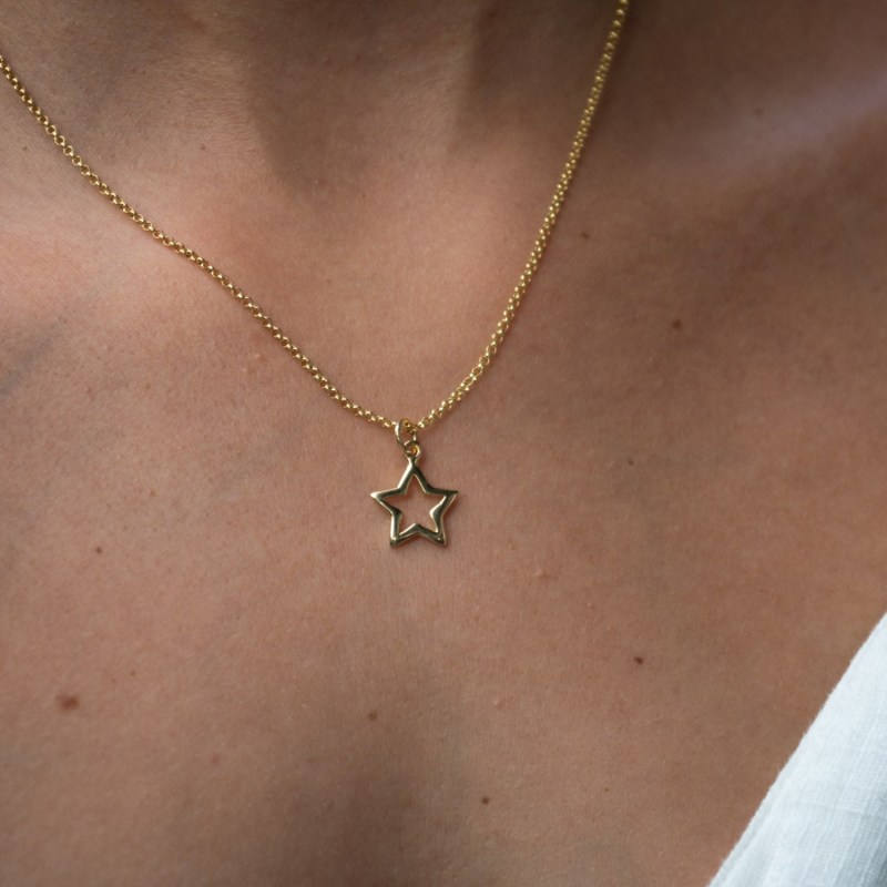 Open star outlet necklace