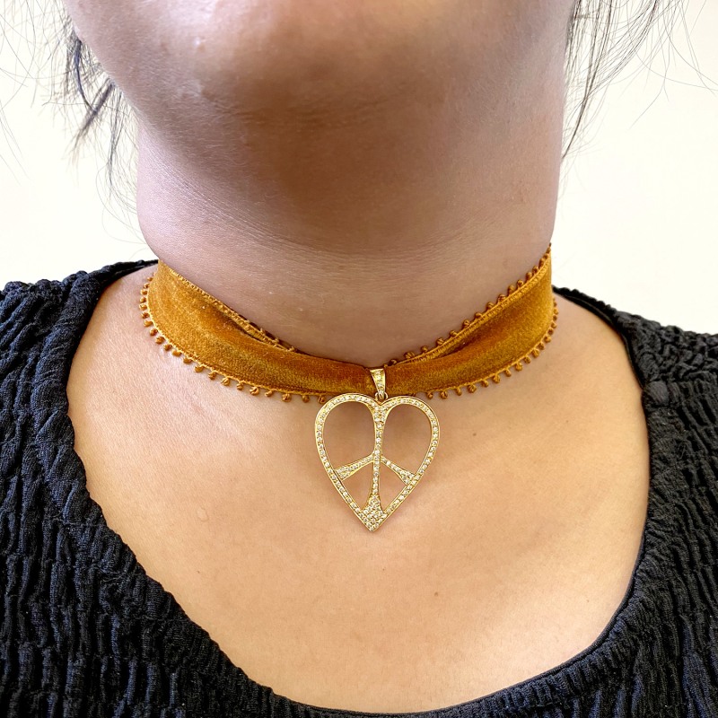 Thumbnail of Heart Design Pave Diamond Choker Necklace In 14K Yellow Gold Jewelry image