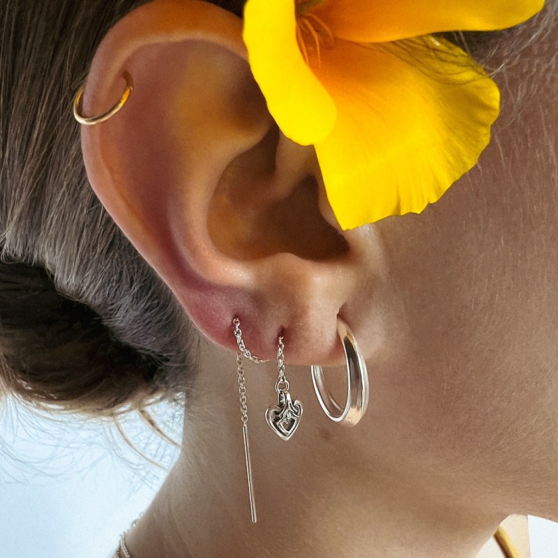 Gold heart threader earrings hotsell