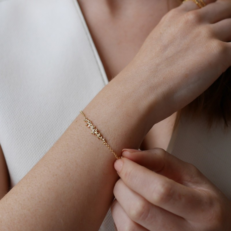 Lily Cluster Diamond Bracelet in Rose Gold