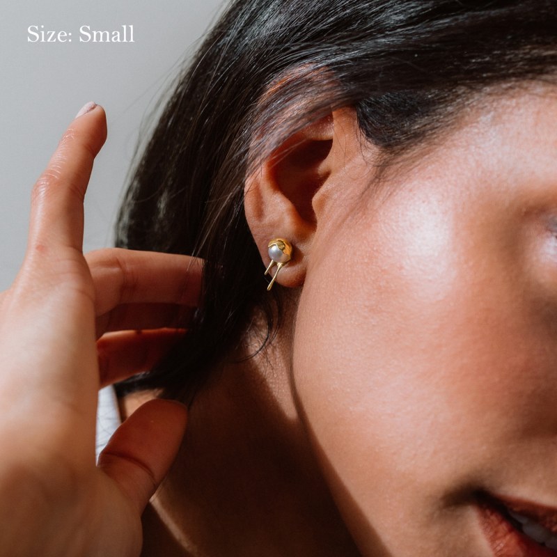 Thumbnail of Melting White Pearl Gold Vermeil Earrings image