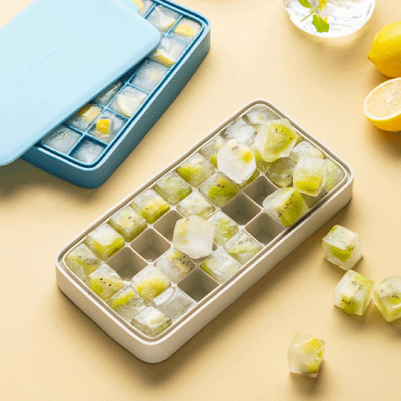 Single Layer Silicone Ice Cube Tray With Lid, Set Of Two - Green, HuBee