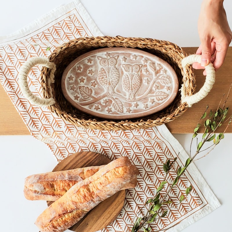 Bread Warmer & Basket Gift Set With Light Brown Tea Towel