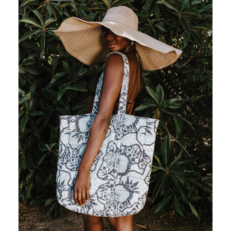 Thumbnail of Massa Tote In Ivory & Black image