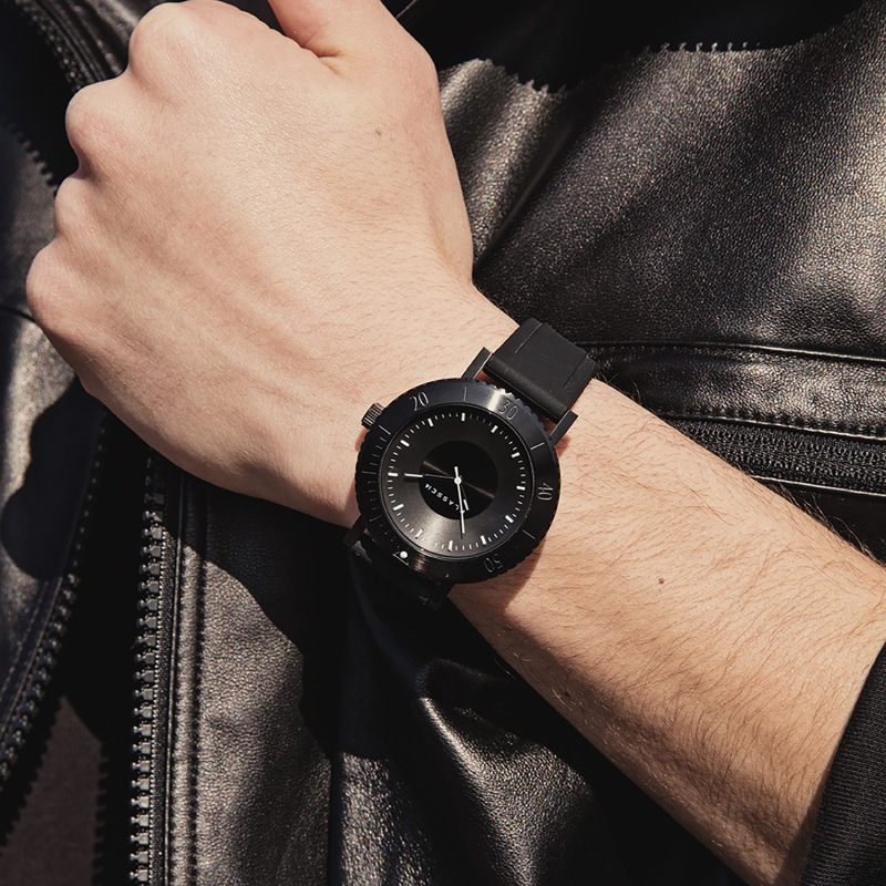 Volare Taras Dark 44Mm | KLASSE14 | Wolf & Badger