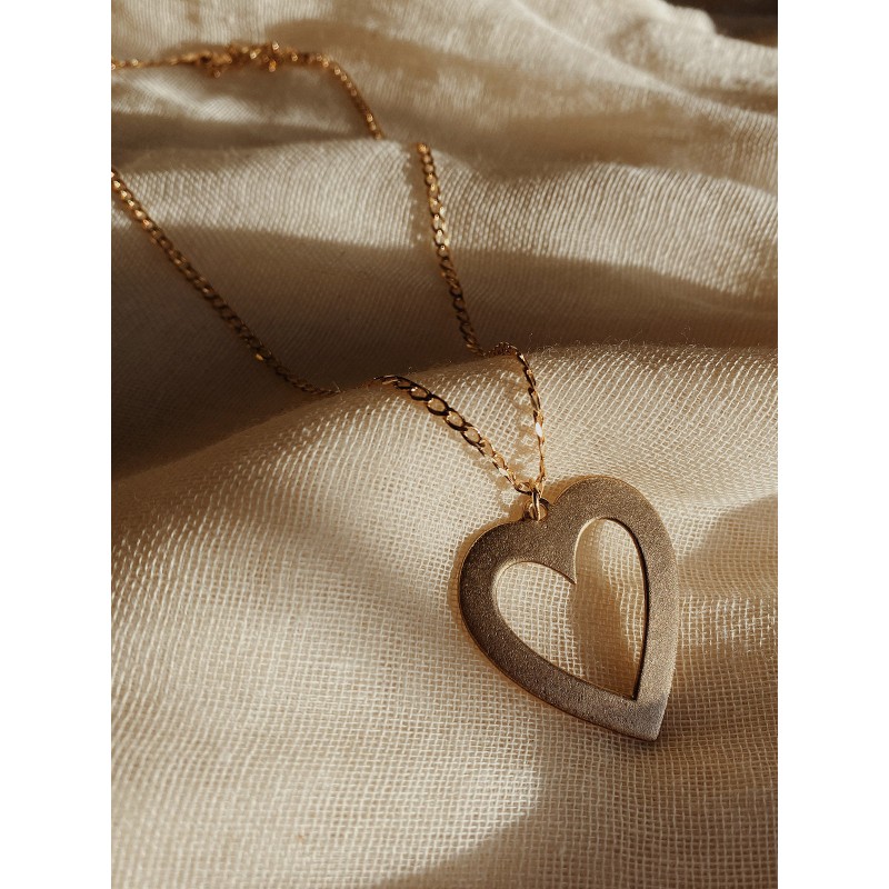 Thumbnail of Vintage Curb Chain With Heart Pendant image
