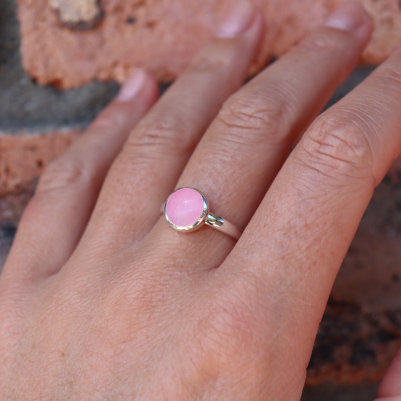 Thumbnail of La Stèle Rose Quartz Circle Ring image