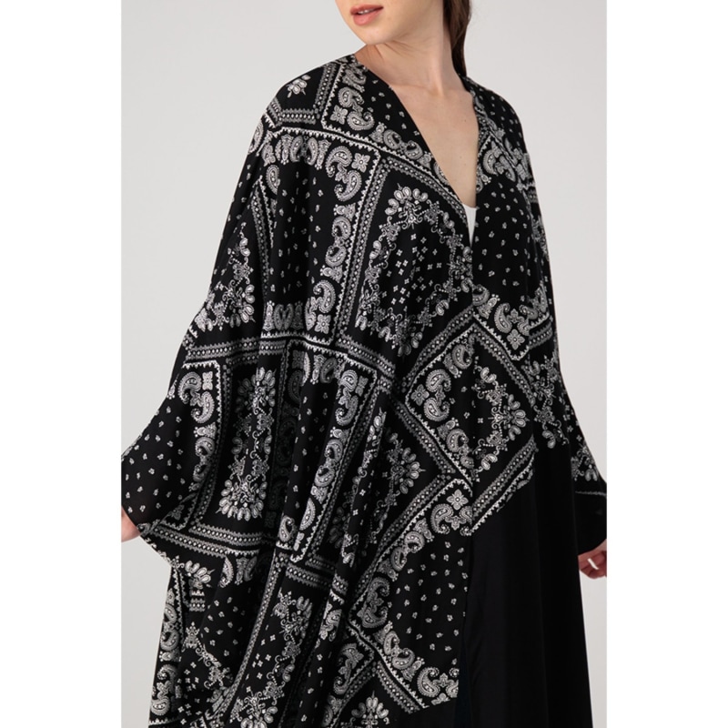 Thumbnail of Mariposa Cut Two-Tone Abaya Printed Paisley image