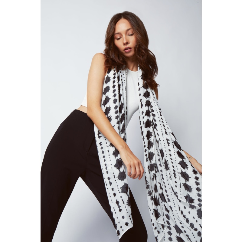 Thumbnail of Tokyo Bamboo Dual Sarong & Scarf - Monochrome image