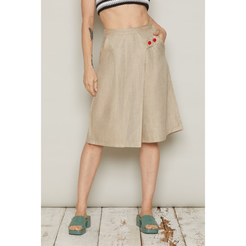 Thumbnail of Linen Flóki Shorts In Beige image