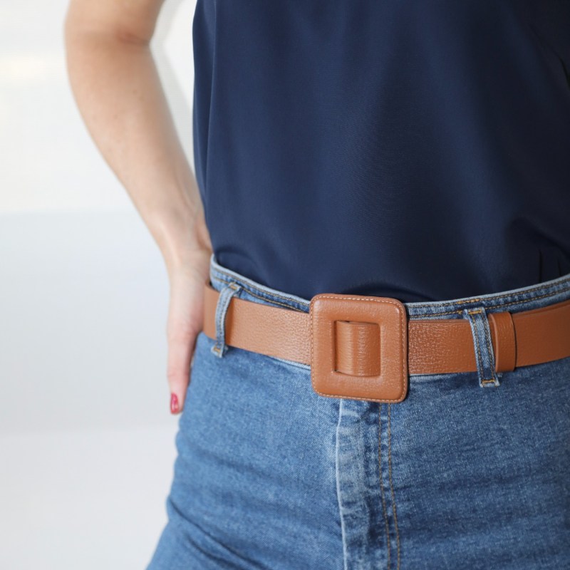 Thumbnail of Midi Square Buckle Belt - Caramel image