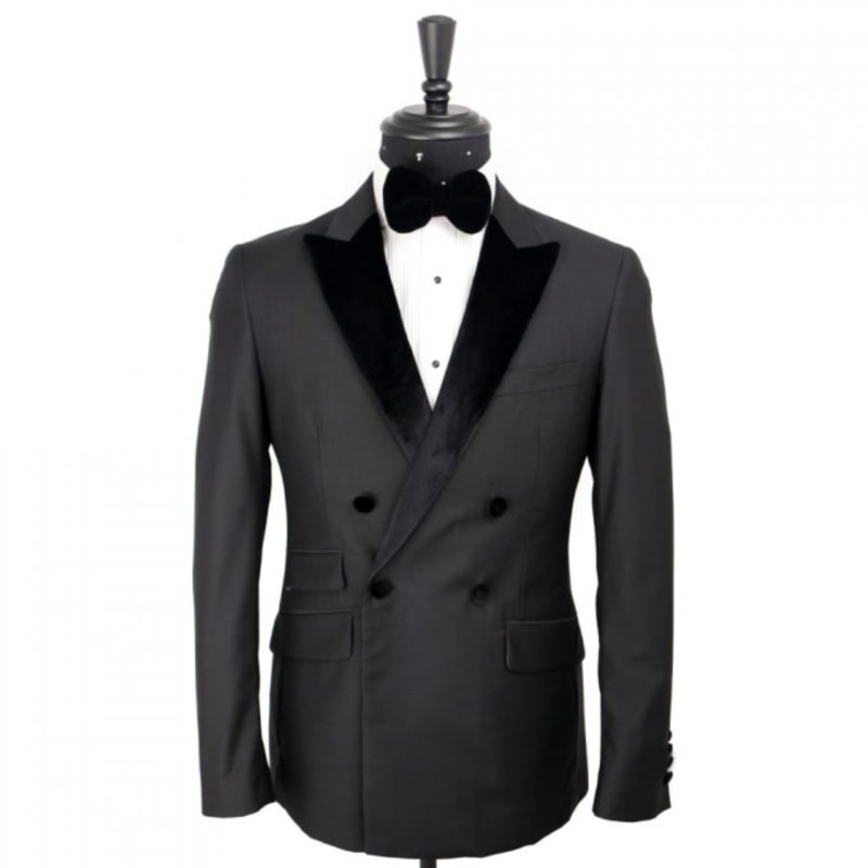 Double breasted peak lapel tuxedo online