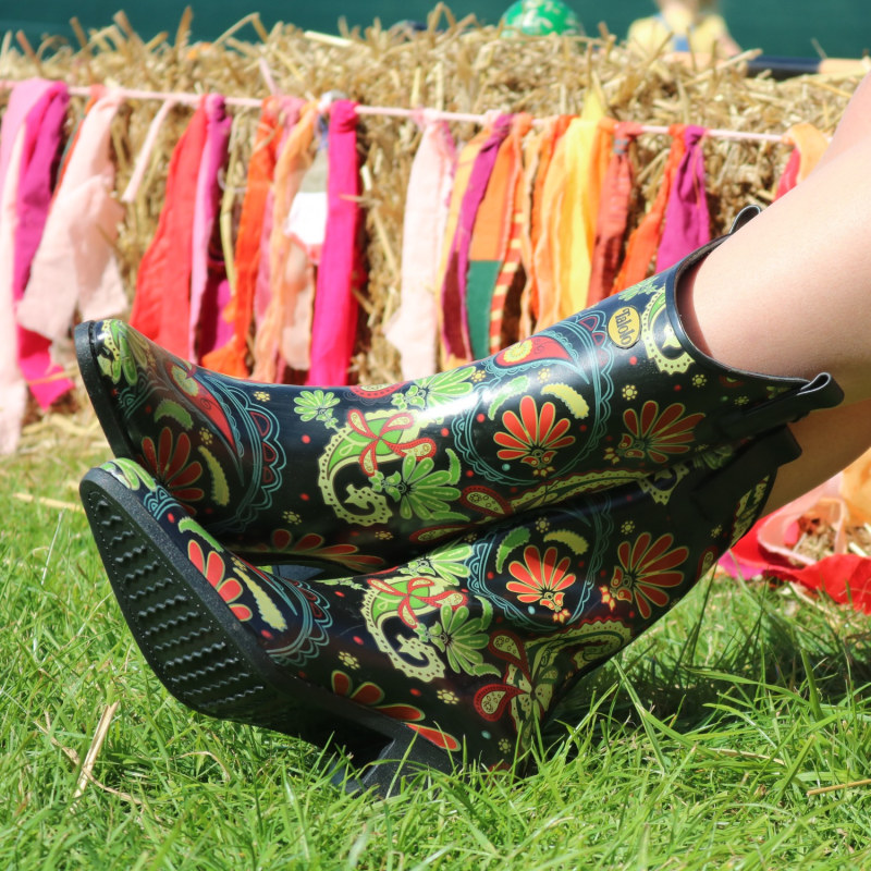 Paisley outlet cowboy boots