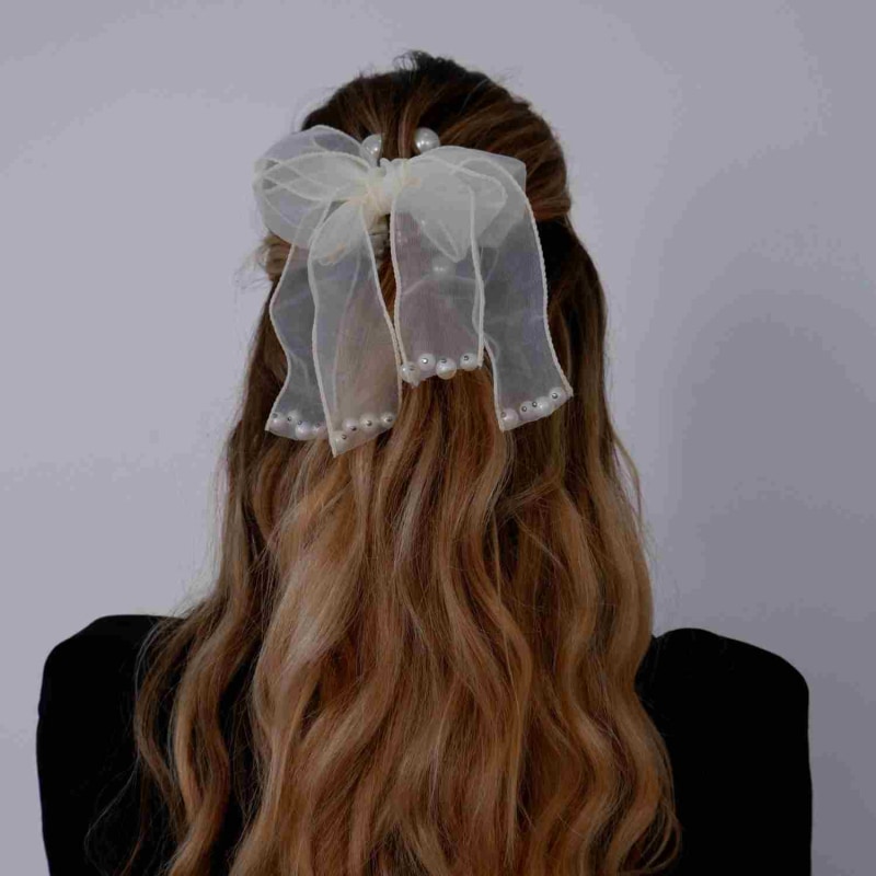 Thumbnail of Pearl Bow Clip In White image